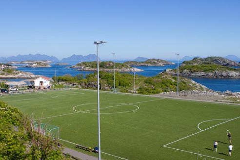 Henningsvaer